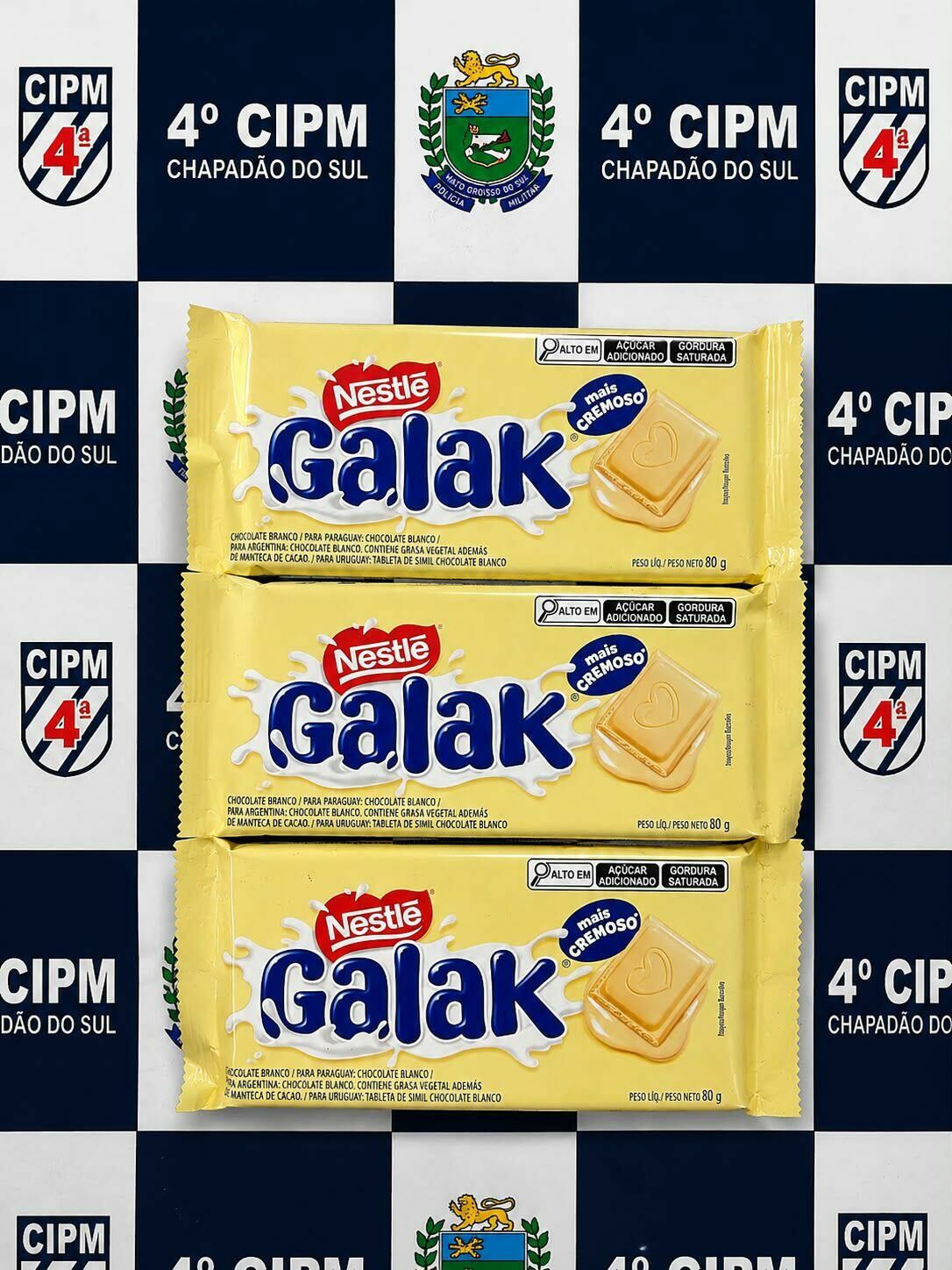 Imagem de compartilhamento para o artigo Um docinho depois do jantar? Homem é preso após furtar chocolates em supermercado de Chapadão do Sul da MS Todo dia